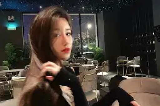 “耍大牌”被富婆贴脸开大口碑下滑是真性情还是低情商？