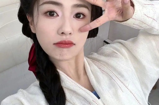 体坛周报记者吃瓜Bin离队：据说去年就和教练有冲突还是家里来人叫他道歉