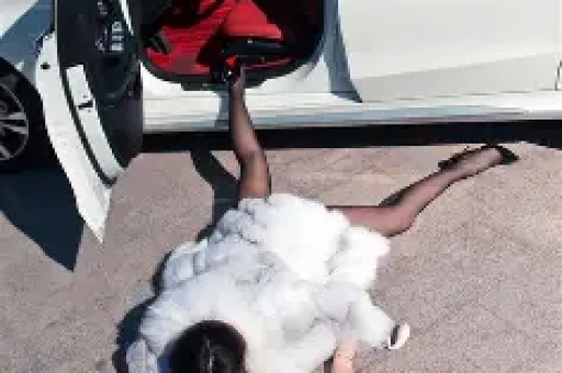 被扎四五十针、遭人监控：金子涵揭内娱潜规则肖战成AI重灾区