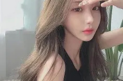 关晓彤李昀锐吻戏进热搜鹿晗高调发照谁才是真正话题制造机